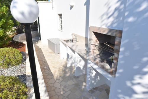 Trulli dellamore with private heated pool in Fumarola