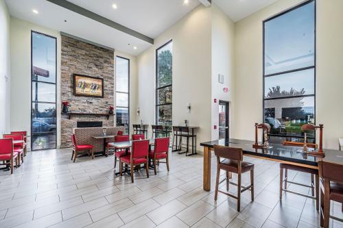 Eten en drinken, Holiday Inn Express Hotel & Suites Franklin By IHG in Franklin (KY)