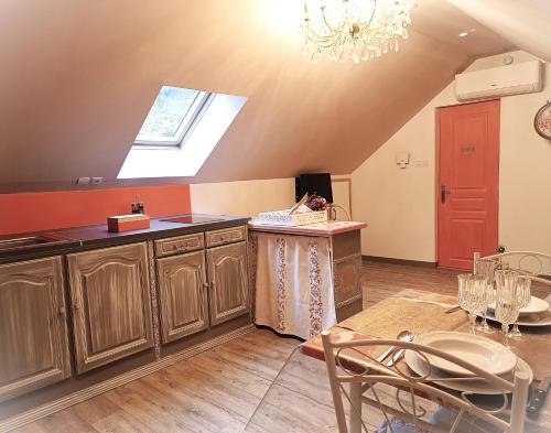 Konyha, Gîte Ha-Py Cocon (Gite Ha-Py Cocon) in Campan