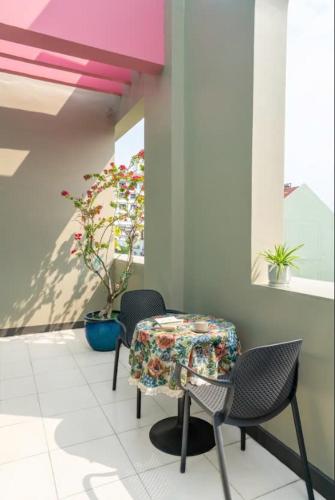 Balcony/terrace, La Bonita hotel and Apartment in District 7