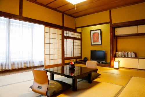 Japanese-Style Twin Room with Shared Bathroom - Main Building - Room Only - Non-Smoking