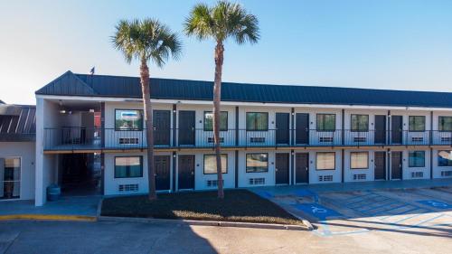 Red Roof Inn Slidell - image 14
