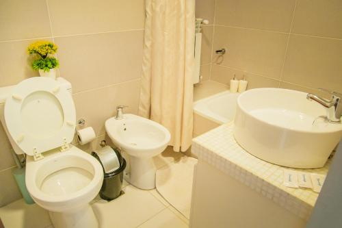 샤워실, Depto con Balcón y Cochera-Cómodo y Equipado (Depto con Balcon y Cochera-Comodo y Equipado) in 트레스 세리토스