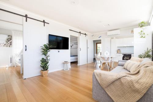 Facilities, Cosy Holiday Home 3BR near the beach with free parking near McLarens Dam