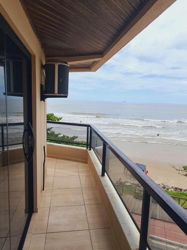 ทัศนียภาพ, Apartamento Pé na Areia, a 12 min do Beto Carrero (Apartamento Pe na Areia, a 12 min do Beto Carrero) in กราวาตา