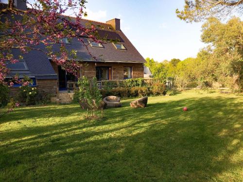 Maison spacieuse à 500m de la plage, idéale pour familles, jardin avec jeux pour enfants - FR-1-639-129 - Location saisonnière - Sarzeau