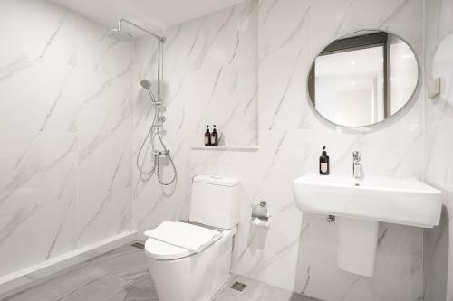 Livable Hotel Bangkok - image 7