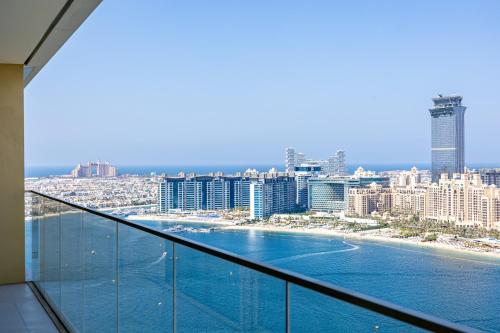 Lux Designer 2BR - Grand Bleu - Waterfront Living - image 9