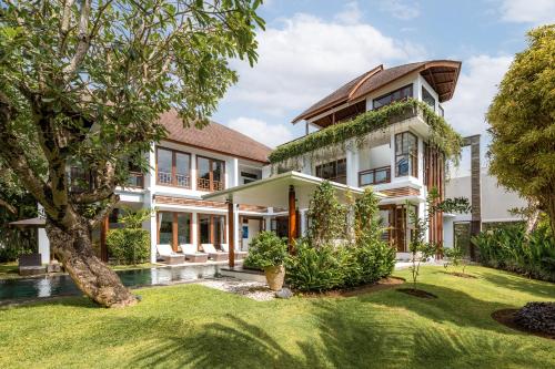 Mary's Beach Villa