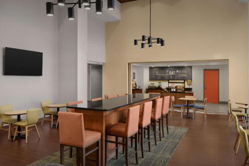 Hampton Inn and Suites Lynchburg - Hotel