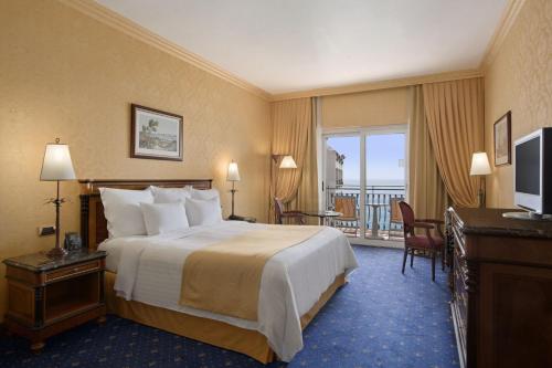 Deluxe King Room with Sea View - Top Floor