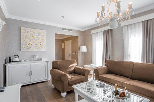 Ena Boutique Hotel - image 7