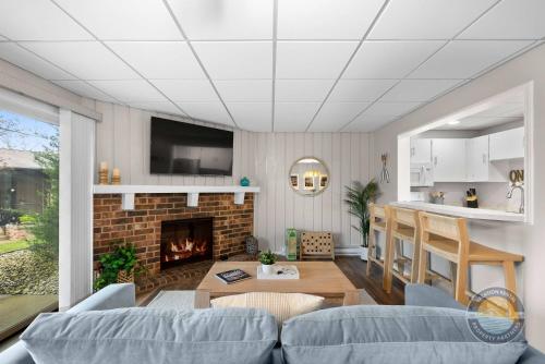 New Lake View Retreat Pool 4min to Beach New Lake View Retreat Pool 4min to Beach