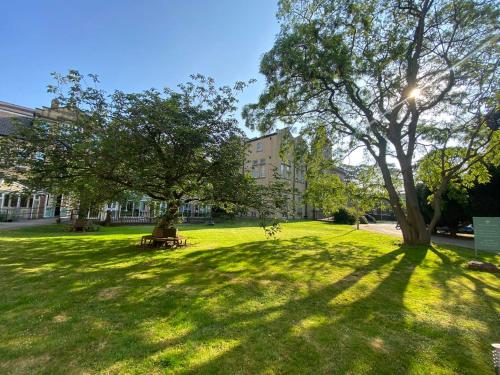 Endsleigh Park - image 3