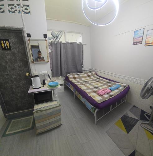 103 Olan Place Apartment with fan and near SkyTrain and free Wi-Fi, Bangkok