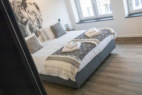 Clara's & Lili's Place by Le Jacquemart