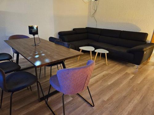 Schöne 5 Zimmer Wohnung in Kriens – khách sạn tại Kriens