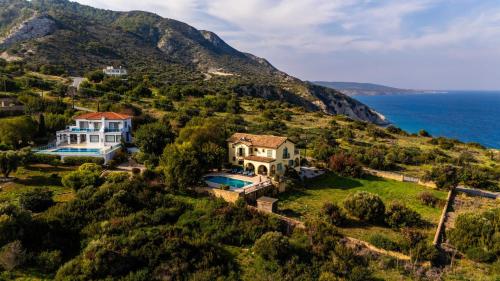 Beautiful Villa with stunning sea view