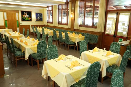 Hotel Davost in Forni Di Sopra