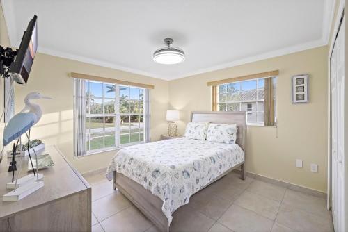 580 Blackmore Court - image 2