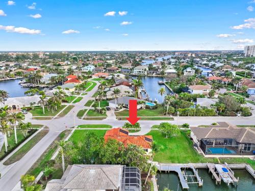 580 Blackmore Court - image 11