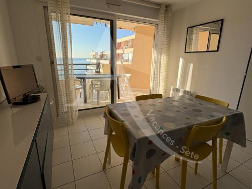 Apartment with Sea View image 10