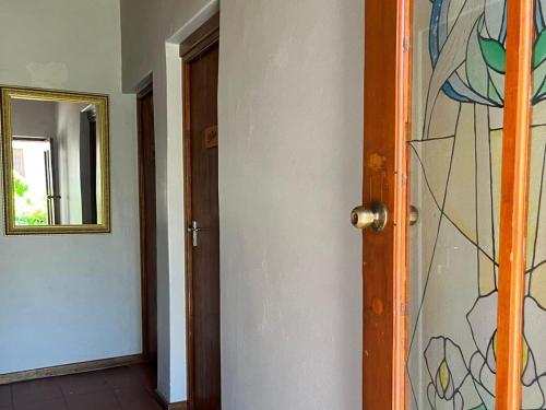 vhod, Wooden Door Guesthouse in Spoorweg St