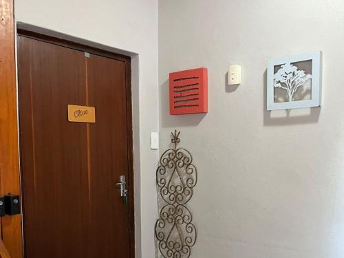 vhod, Wooden Door Guesthouse in Spoorweg St