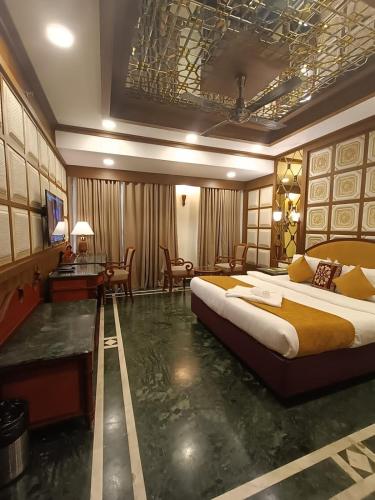 King Suite room in KTDC Tea County Resort