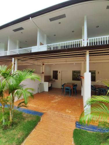 Studio with Garden View image 6