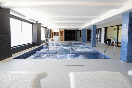 El Puerto Ibiza Hotel Spa - image 10