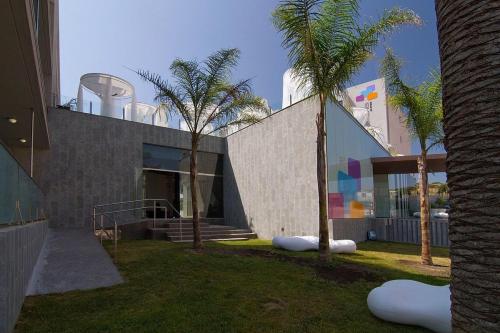 Apolo Suites Rentalmar