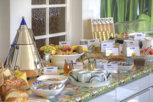 อาหารและเครื่องดื่ม, Das Mittelpunkt in มอร์บิสช์ แอม เซ