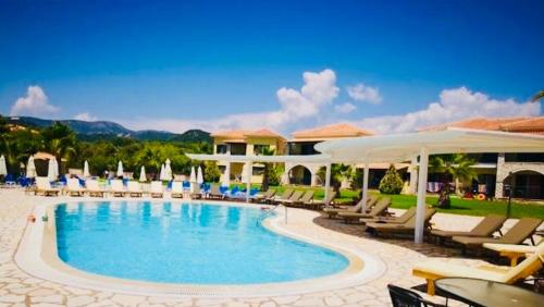 Perdika Resort in Karavostasi