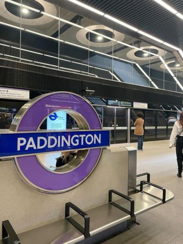 Paddington Apartments by Tube Near Hyde Park & LHR, Londra (foto 2)