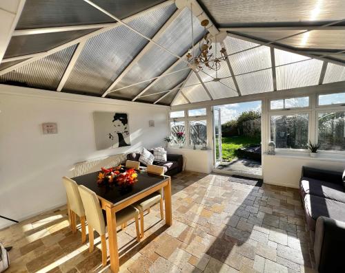 2 bedroom holiday home in the heart of west wales in Llangynin
