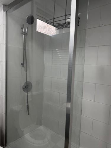 Double-Bedroom in the Heart of Salford Manchester Perfect for Short Stays GCSW3 3