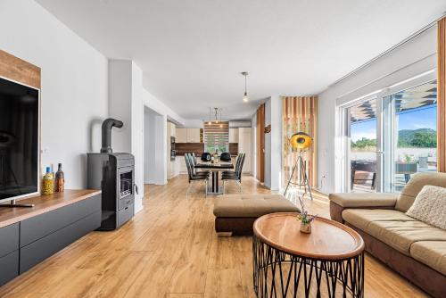 Közös társalgó / TV, Villa Magdalena ZadarVillas in Donja Jagodnja