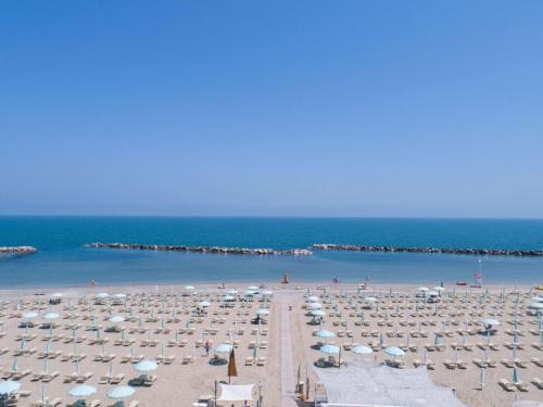 644221317 Mercure Hotel Rimini Artis