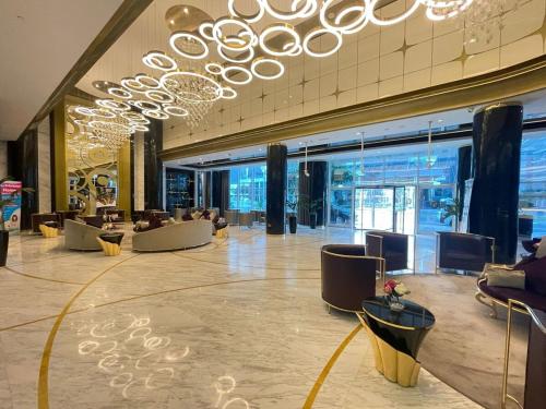 Unmatched luxury perfectly located next to Dubai Mall and Burj Khalifa, Dubai (foto 2)