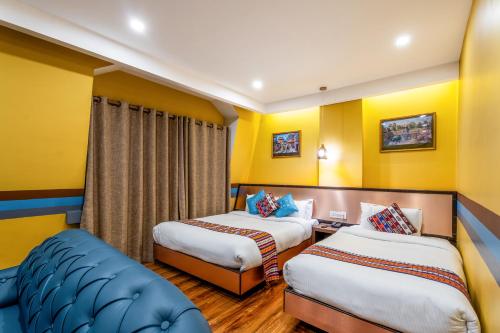 room detail thumbnail 1