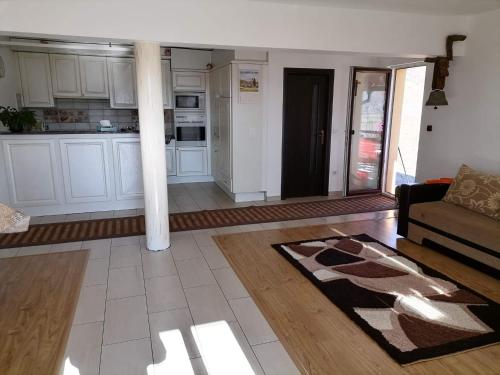 Cabana Sebeș (Cabana Sebes) in Bistra Mureşului