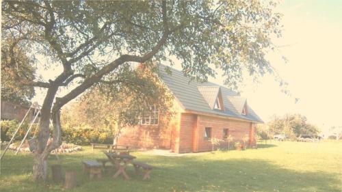 Leon's farmstead in the countryside, Sauna and Jacuzzi for 16-23 people