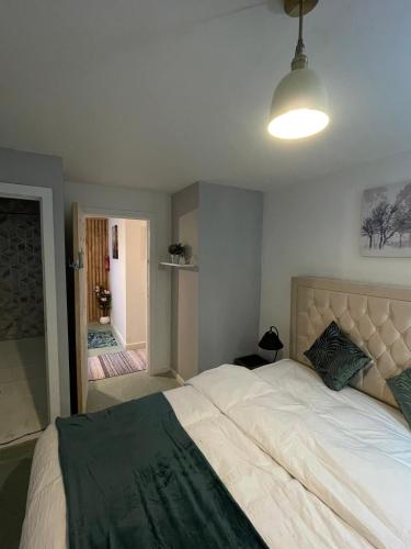 Musden Walk individual rooms - Tap to explore photos