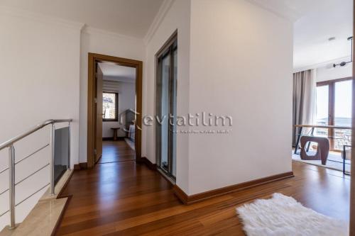 Villa Castle by EvTatilim in Омурка