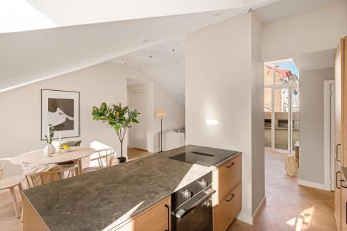 Dinbnb Apartments Grünerløkka I Penthouse with Private Rooftop I 2 Bedrooms & 2 Bathrooms, Oslo (Foto 8)