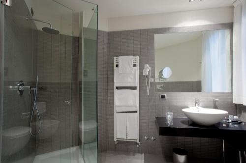 Hotel Ovest Room Type - King Double or Twin Room