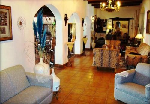 . Hotel Pueblo Antiguo