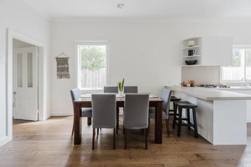 廚房, Navi Home, stay like locals in 亞拉維爾