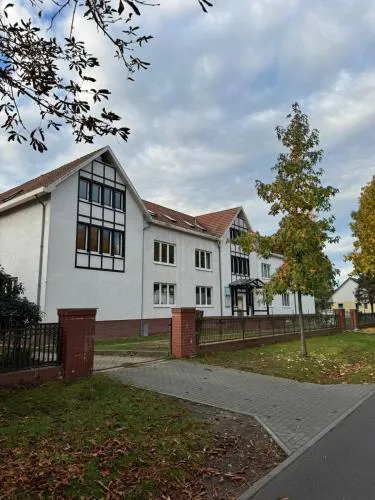 Moderne Wohnungen im Dachgeschoss in Falkensee, Deutschland